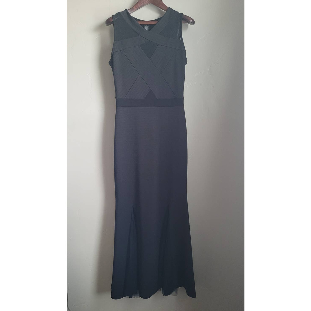 Sleeveless Black Maxi Dress with Textured Bodice